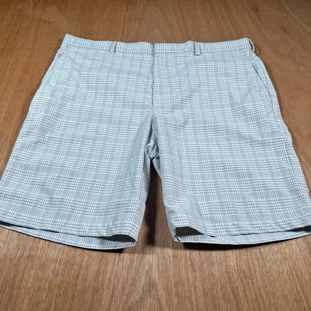 Walter Hagen Golf Shorts Mens 42 Gray Plaid Stretch Performance Flat Front